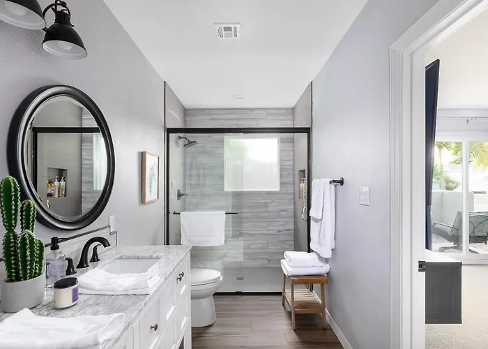 Location, Heated Pool, Hot Tub, Game Phoenix